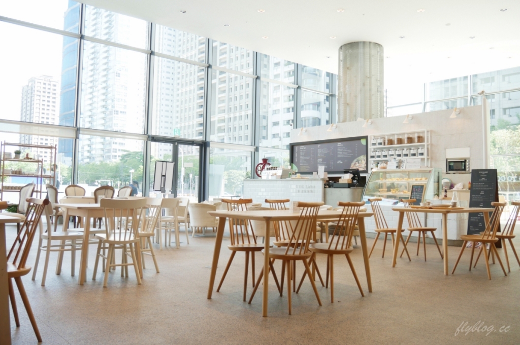 【台中西屯】好樣劇場咖啡VVG theater cafe，在歌劇院裡享受悠閒早午餐，以劇場為主題的可愛裝潢 @飛天璇的口袋