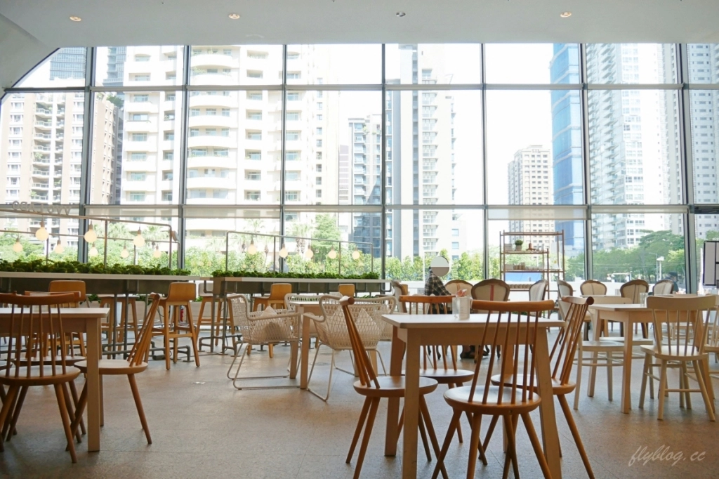 【台中西屯】好樣劇場咖啡VVG theater cafe，在歌劇院裡享受悠閒早午餐，以劇場為主題的可愛裝潢 @飛天璇的口袋