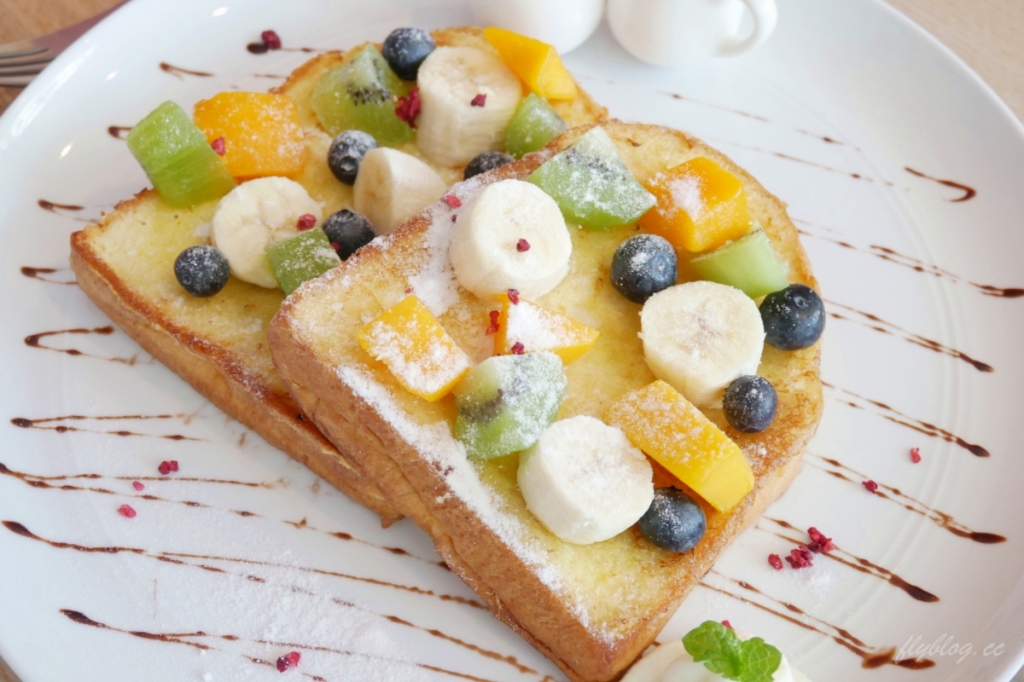 【台中西屯】好樣劇場咖啡VVG theater cafe，在歌劇院裡享受悠閒早午餐，以劇場為主題的可愛裝潢 @飛天璇的口袋