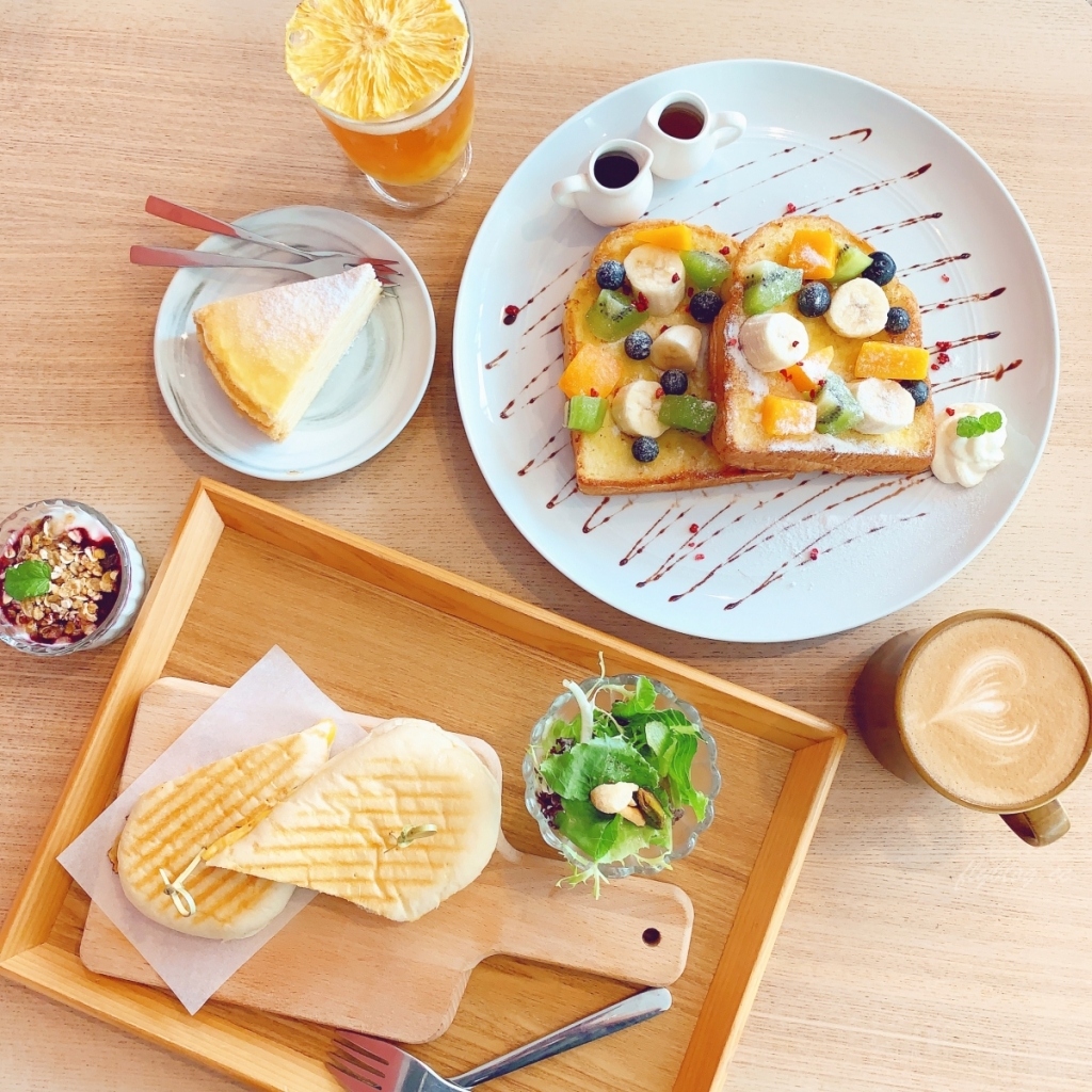 【台中西屯】好樣劇場咖啡VVG theater cafe，在歌劇院裡享受悠閒早午餐，以劇場為主題的可愛裝潢 @飛天璇的口袋