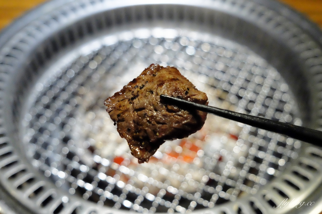 台北大安｜上吉燒肉，Google評價4.9顆星，一個人也可以品嚐和牛，專業級師傅板前代烤 @飛天璇的口袋