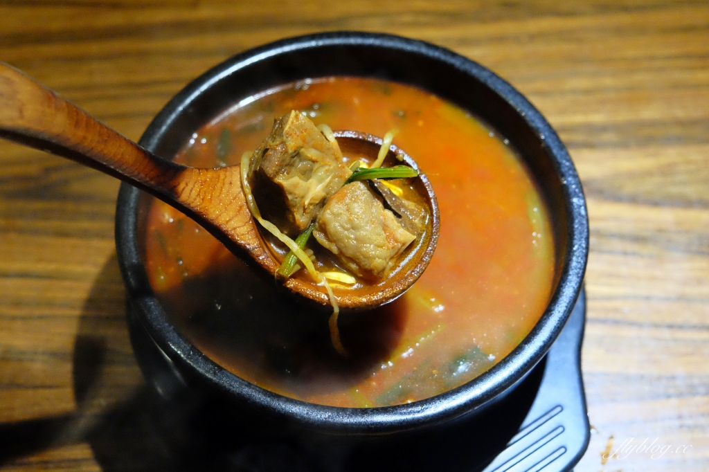 台北大安｜上吉燒肉，Google評價4.9顆星，一個人也可以品嚐和牛，專業級師傅板前代烤 @飛天璇的口袋