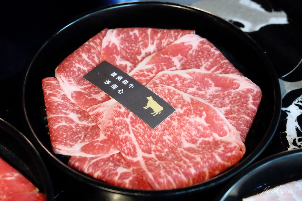 台中南屯｜肉懷食，$888元美國Prime等級壽喜燒吃到飽，使用振興三倍券再直接去尾數 @飛天璇的口袋