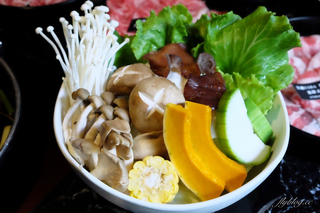 台中南屯｜肉懷食，$888元美國Prime等級壽喜燒吃到飽，使用振興三倍券再直接去尾數 @飛天璇的口袋