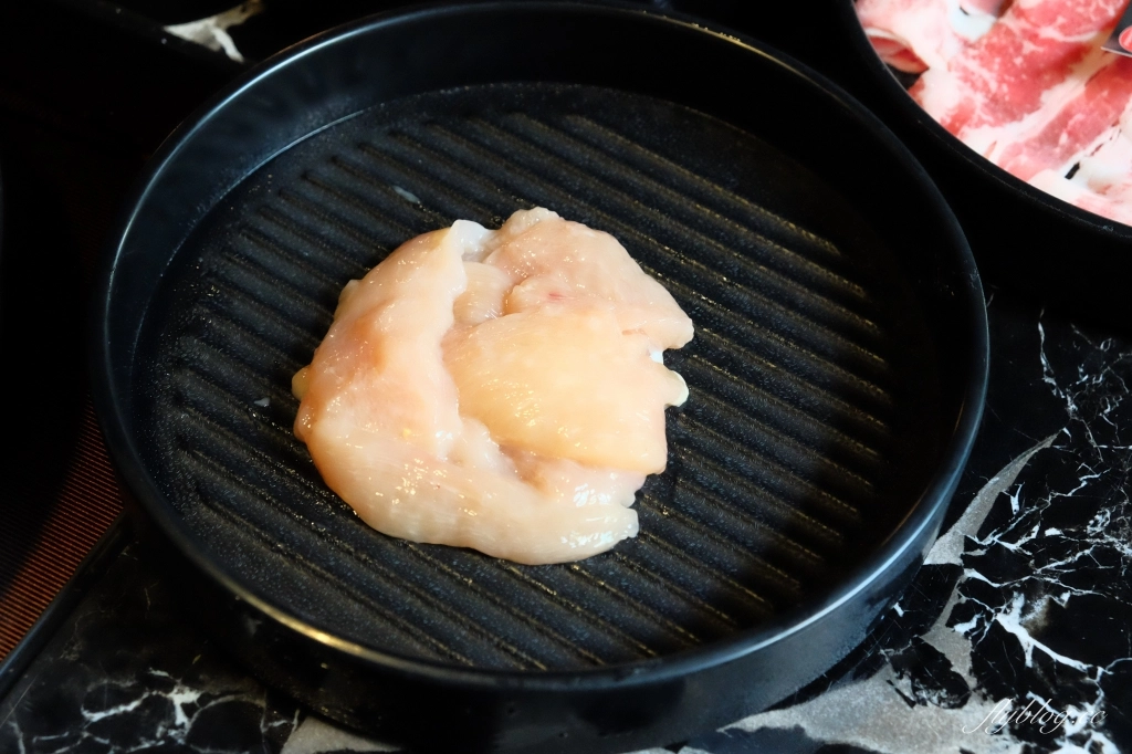 台中南屯｜肉懷食，$888元美國Prime等級壽喜燒吃到飽，使用振興三倍券再直接去尾數 @飛天璇的口袋