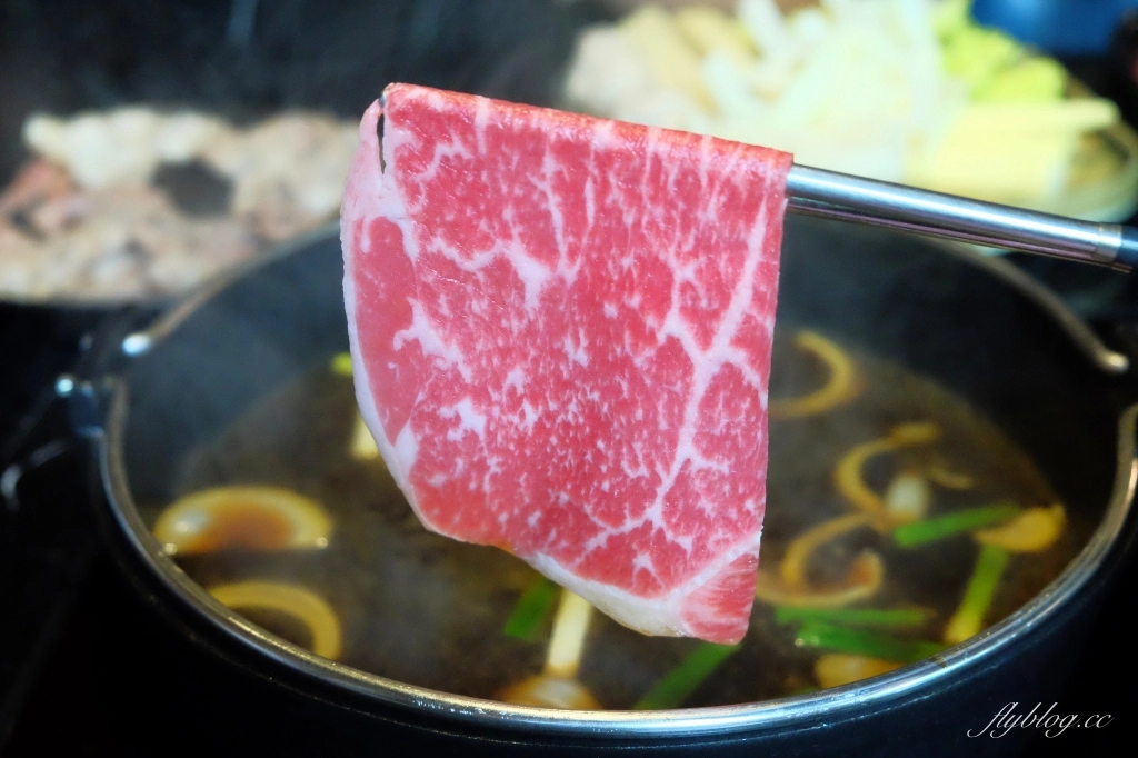 台中南屯｜肉懷食，$888元美國Prime等級壽喜燒吃到飽，使用振興三倍券再直接去尾數 @飛天璇的口袋