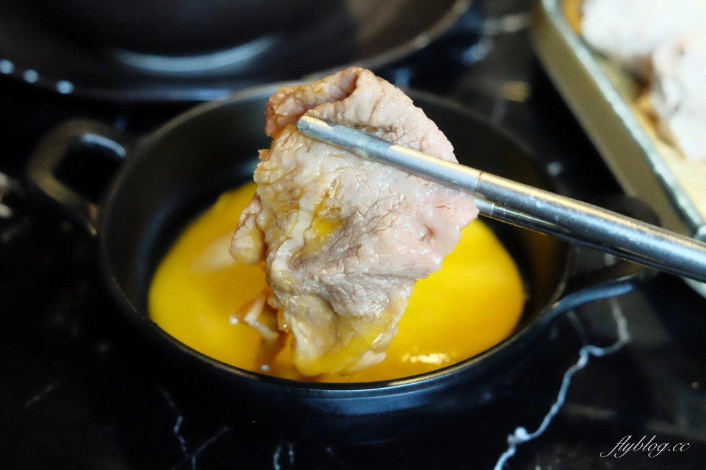 台中南屯｜肉懷食，$888元美國Prime等級壽喜燒吃到飽，使用振興三倍券再直接去尾數 @飛天璇的口袋