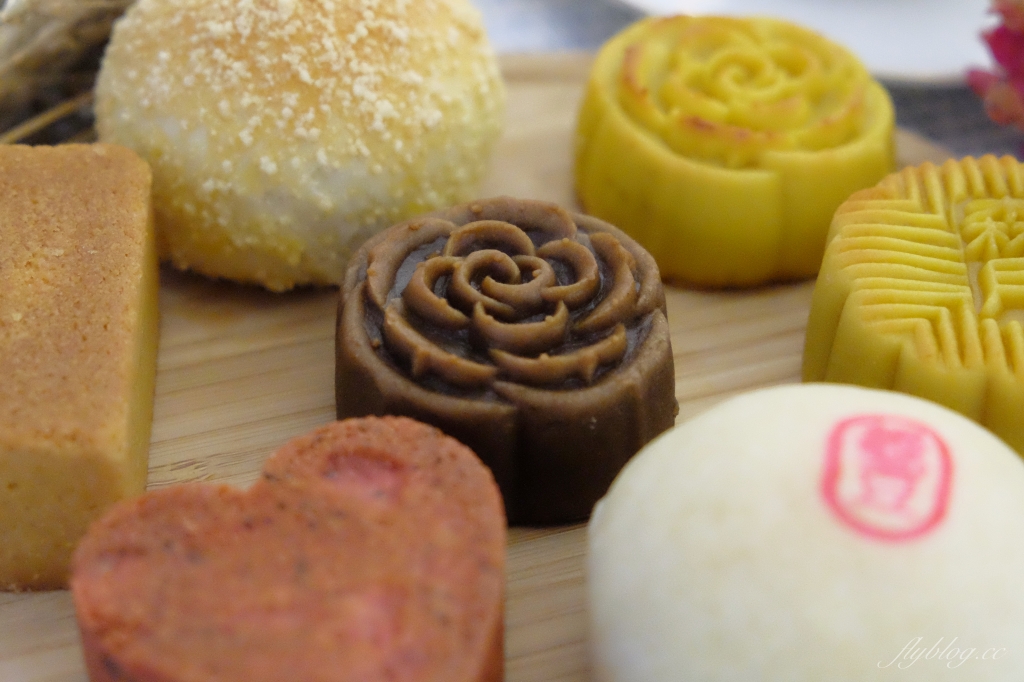 台中南屯｜SweetsPURE森貝爾溫感烘焙．中秋月餅禮盒新上市，松露曲奇餅同步上市 @飛天璇的口袋