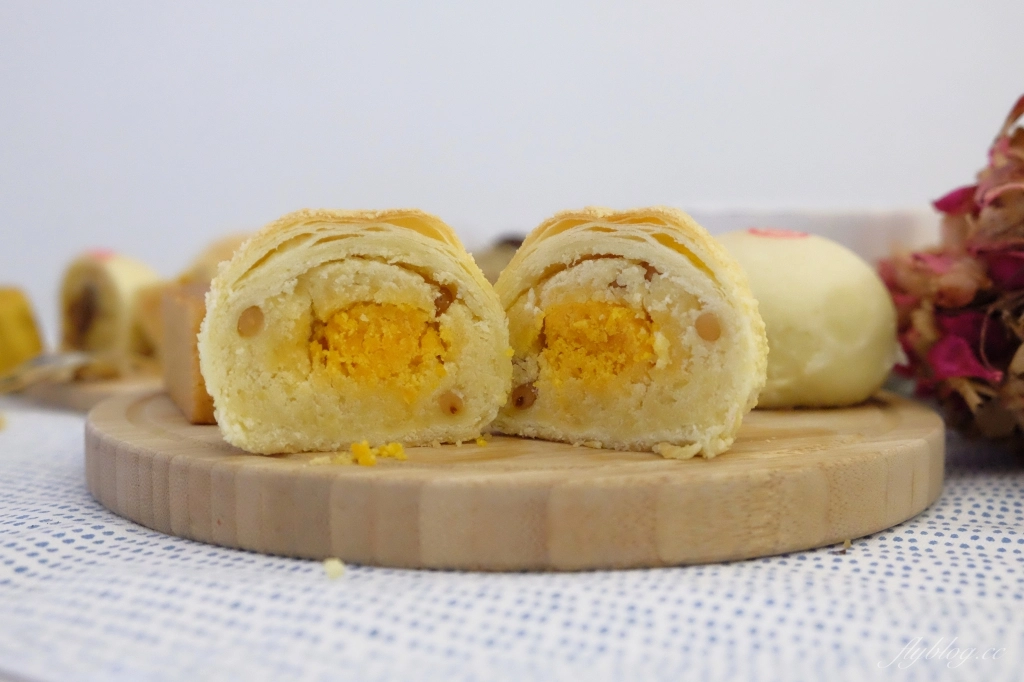 台中南屯｜SweetsPURE森貝爾溫感烘焙．中秋月餅禮盒新上市，松露曲奇餅同步上市 @飛天璇的口袋