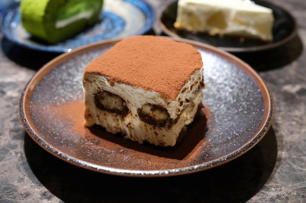 台北中正｜興波咖啡 Simple Kaffa，亞洲最佳50咖啡館第一名，世界咖啡大師賽冠軍名店 @飛天璇的口袋