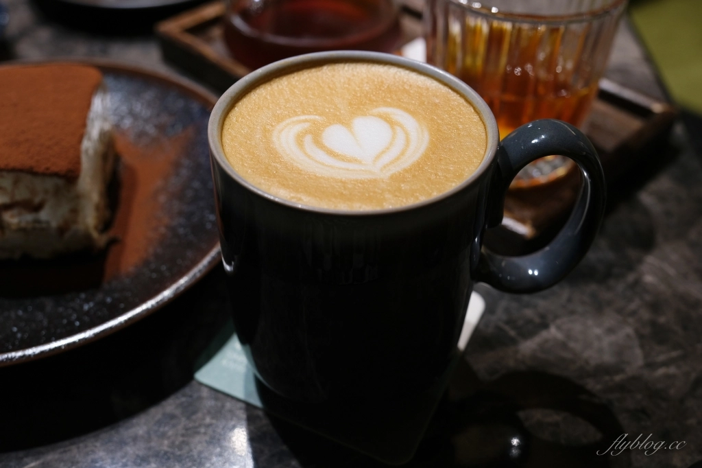 台北中正｜興波咖啡 Simple Kaffa，亞洲最佳50咖啡館第一名，世界咖啡大師賽冠軍名店 @飛天璇的口袋