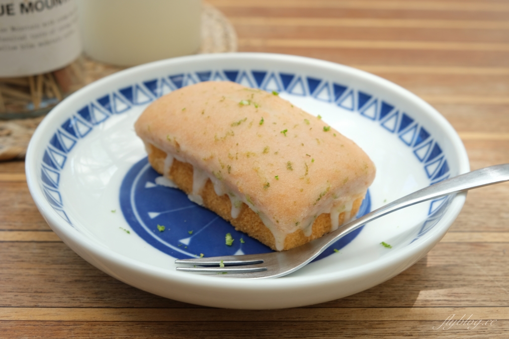 屏東恆春｜樹夏飲事，老鳳凰樹下的廢墟改建咖啡館，Big 7 Travel選為台灣最棒25間咖啡廳之一 @飛天璇的口袋