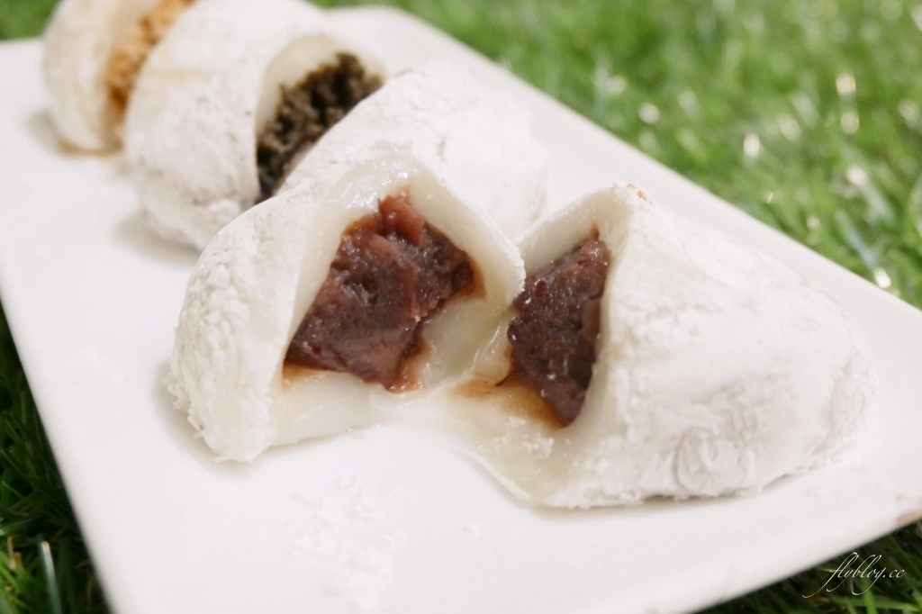 台中北屯｜洪記阿公麻糬．水湳市場擺攤到實體店面，皮薄內餡飽滿口味多 @飛天璇的口袋