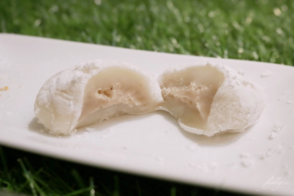 台中北屯｜洪記阿公麻糬．水湳市場擺攤到實體店面，皮薄內餡飽滿口味多 @飛天璇的口袋