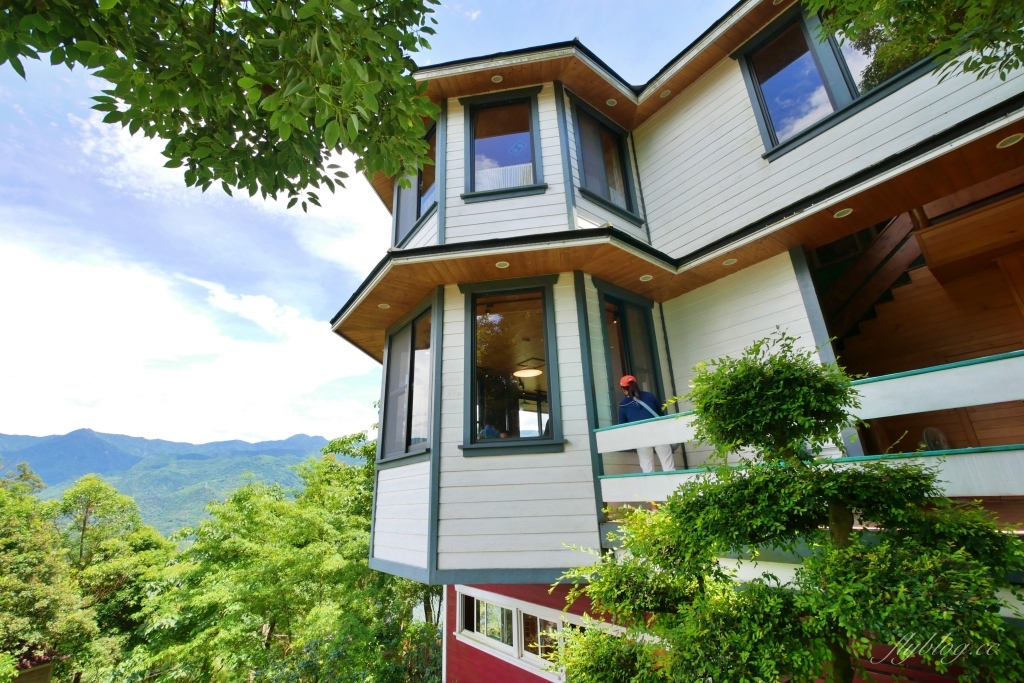 蘇維拉莊園｜蘑菇精靈樹屋、75公尺長森林溜滑梯、瀑布雨林咖啡屋 @飛天璇的口袋