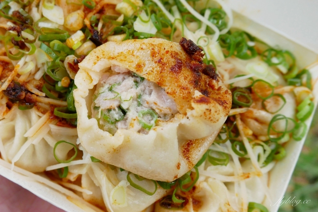 台中烏日｜宮太鮮小籠湯包．Google評價4.4顆星小籠包，滿滿蔥花的排隊湯包 @飛天璇的口袋