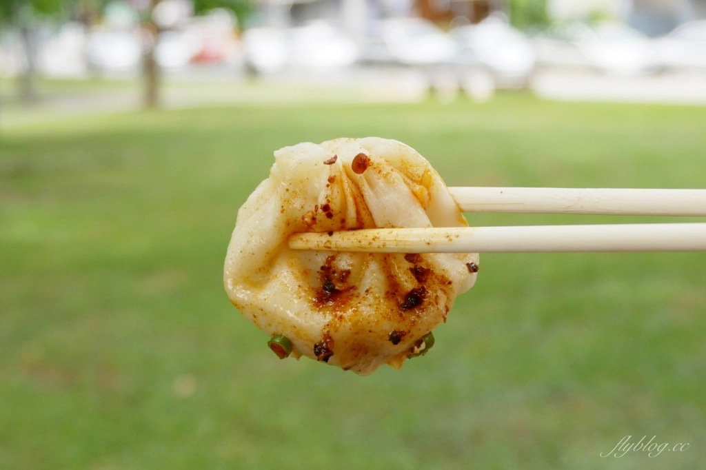 台中烏日｜宮太鮮小籠湯包．Google評價4.4顆星小籠包，滿滿蔥花的排隊湯包 @飛天璇的口袋