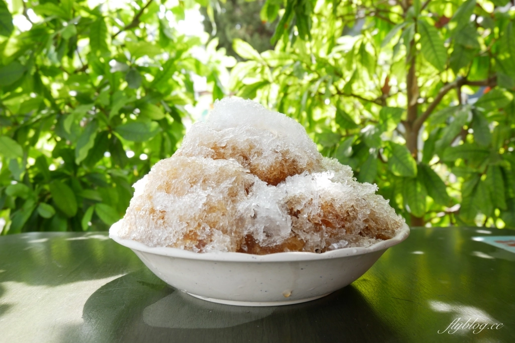 台中南屯｜新村冰店．Google評價4.1顆星，隱身在黎明新村裡的古早味冰店 @飛天璇的口袋