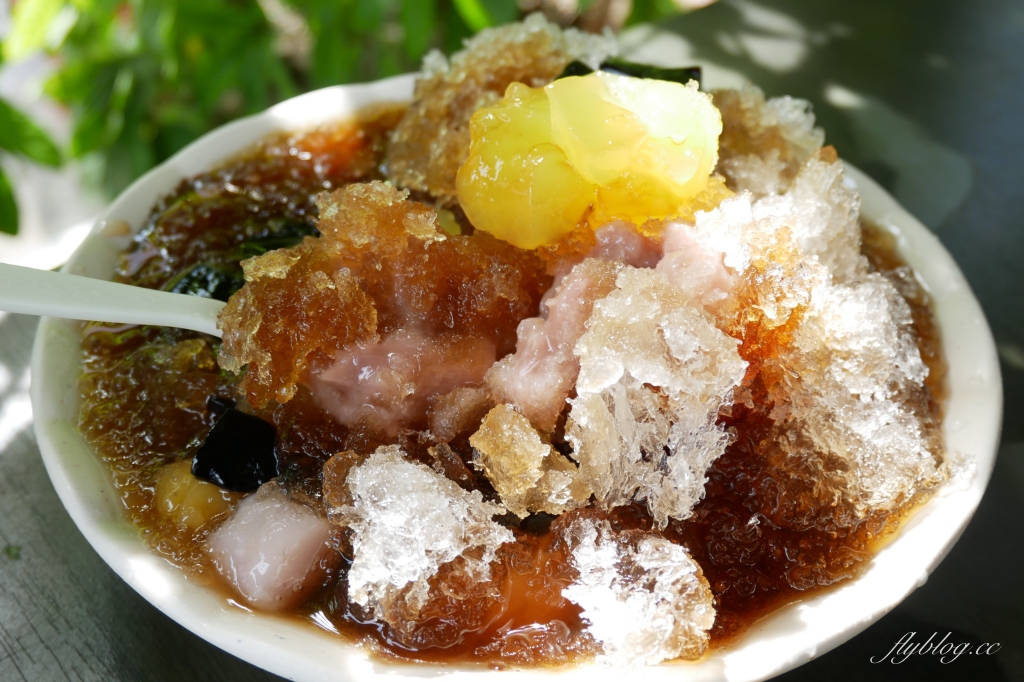 台中南屯｜新村冰店．Google評價4.1顆星，隱身在黎明新村裡的古早味冰店 @飛天璇的口袋