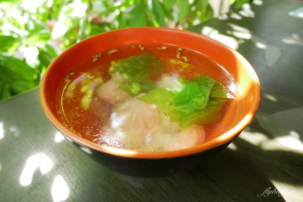 台中南屯｜新村冰店．Google評價4.1顆星，隱身在黎明新村裡的古早味冰店 @飛天璇的口袋