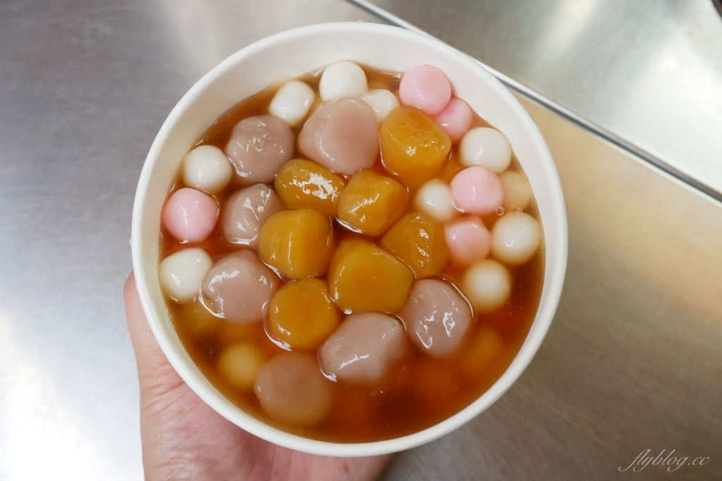 台中西屯｜大麻粉圓，逢甲夜市銅板美食，湯圓冰料多實在 @飛天璇的口袋