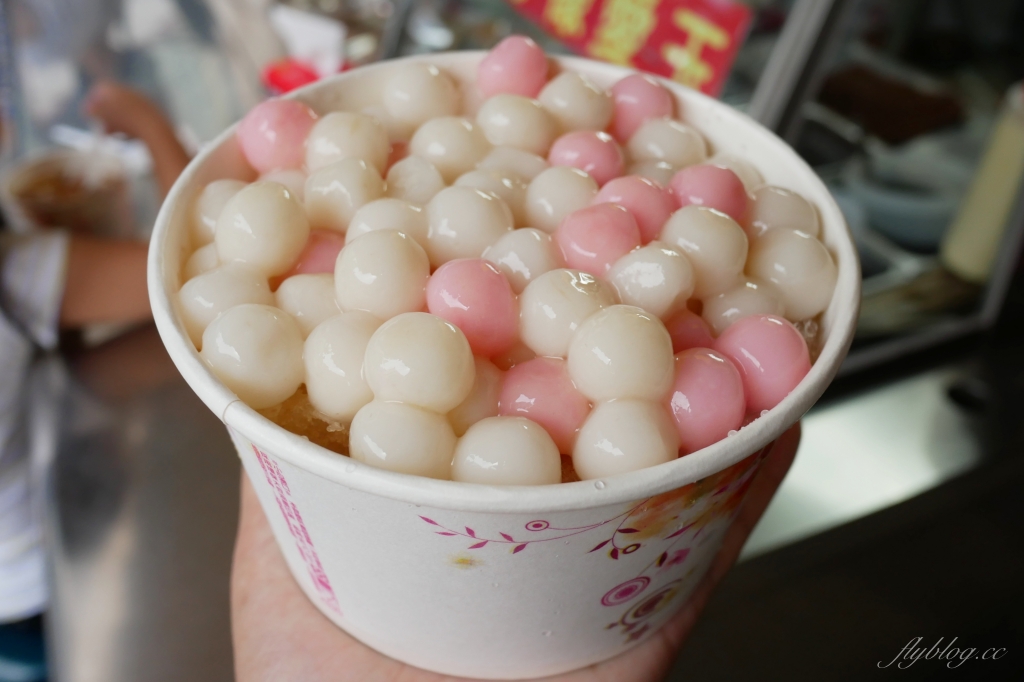 台中西屯｜大麻粉圓，逢甲夜市銅板美食，湯圓冰料多實在 @飛天璇的口袋