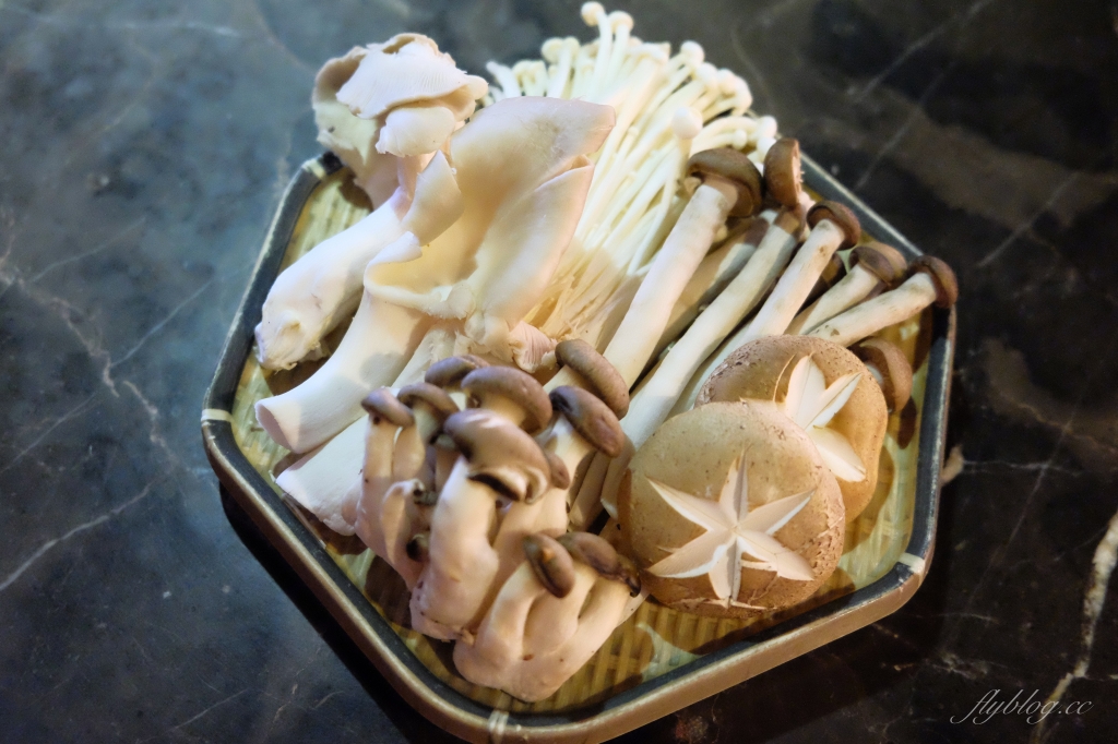 台中南屯|Beef King,日本頂級A5和牛鍋物放題,挑戰台中最貴的和牛吃到飽 @飛天璇的口袋 台中南屯|Beef King,日本頂級A5和牛鍋物放題,挑戰台中最貴的和牛吃到飽 @飛天璇的口袋