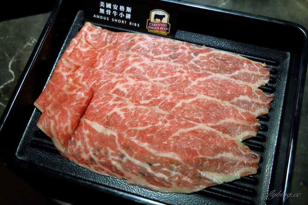 台中南屯|Beef King,日本頂級A5和牛鍋物放題,挑戰台中最貴的和牛吃到飽 @飛天璇的口袋 台中南屯|Beef King,日本頂級A5和牛鍋物放題,挑戰台中最貴的和牛吃到飽 @飛天璇的口袋