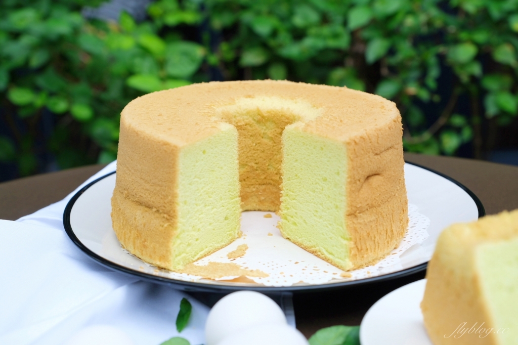 綠蛋糕俱樂部：台中也可以吃到新加坡必買伴手禮，來自一對新加坡夫妻的手作班蘭蛋糕 @飛天璇的口袋