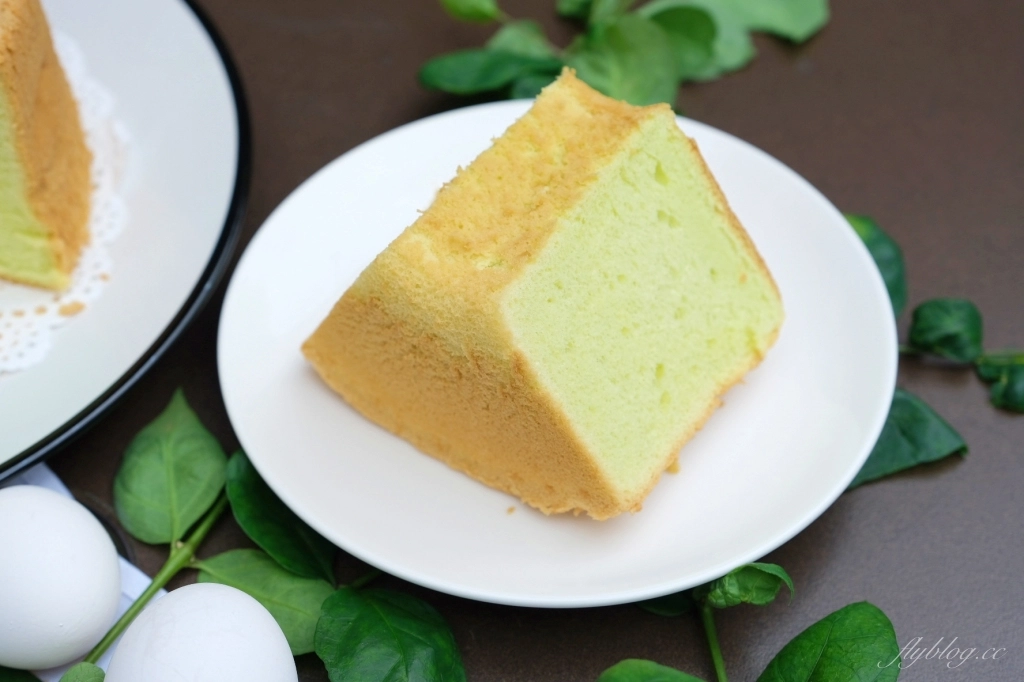 綠蛋糕俱樂部:台中也可以吃到新加坡必買伴手禮,來自一對新加坡夫妻的手作班蘭蛋糕 @飛天璇的口袋 綠蛋糕俱樂部:台中也可以吃到新加坡必買伴手禮,來自一對新加坡夫妻的手作班蘭蛋糕 @飛天璇的口袋