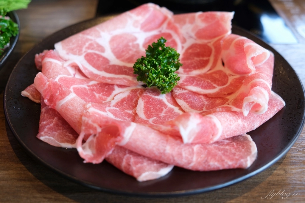 【台中沙鹿】尚石苑石頭火鍋,海線沙鹿超人氣火鍋店,食材新鮮CP值高的尚石苑 @飛天璇的口袋 【台中沙鹿】尚石苑石頭火鍋,海線沙鹿超人氣火鍋店,食材新鮮CP值高的尚石苑 @飛天璇的口袋