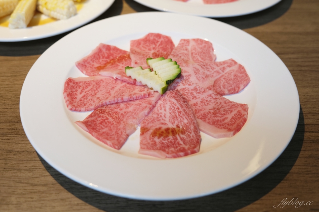 【台中西屯】屋馬中港店，挑戰屋馬最貴日本A5和牛套餐，台中必吃燒肉第一品牌推薦 @飛天璇的口袋