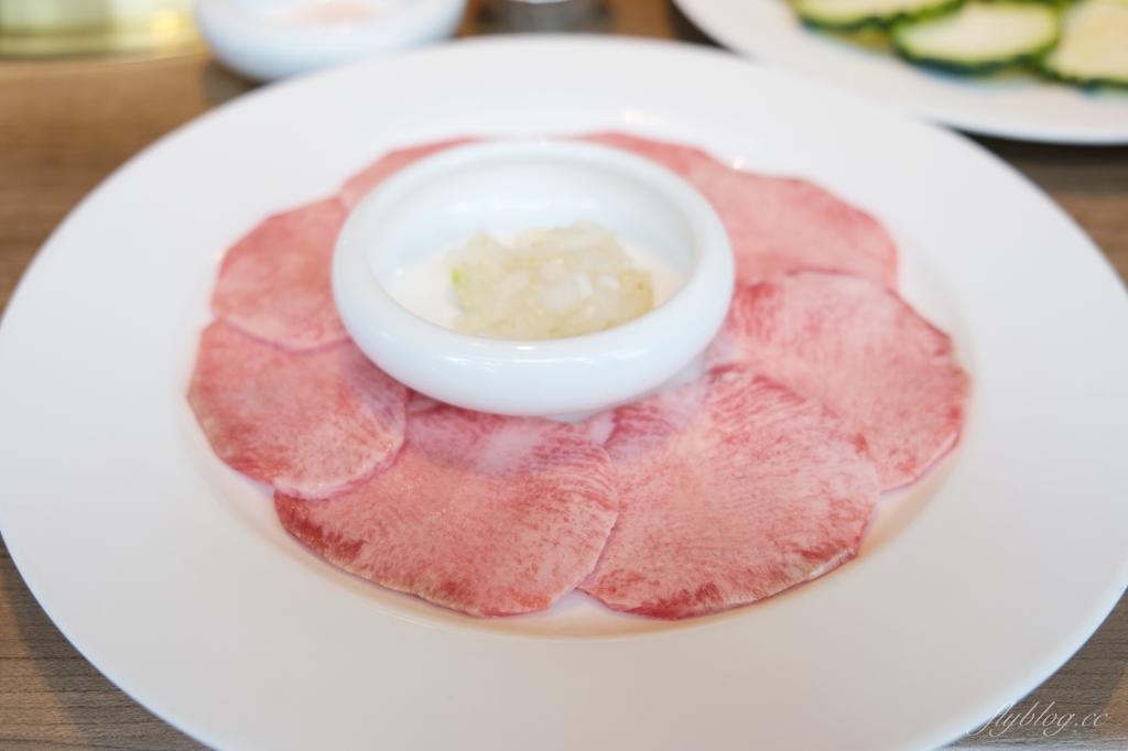 【台中西屯】屋馬中港店，挑戰屋馬最貴日本A5和牛套餐，台中必吃燒肉第一品牌推薦 @飛天璇的口袋