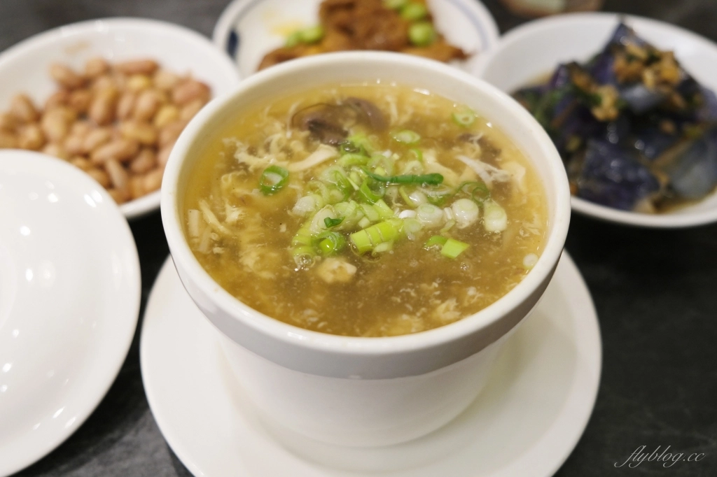 台中北屯｜小滬春．文青風上海麵食專賣店，樓外樓旗下新品牌 @飛天璇的口袋