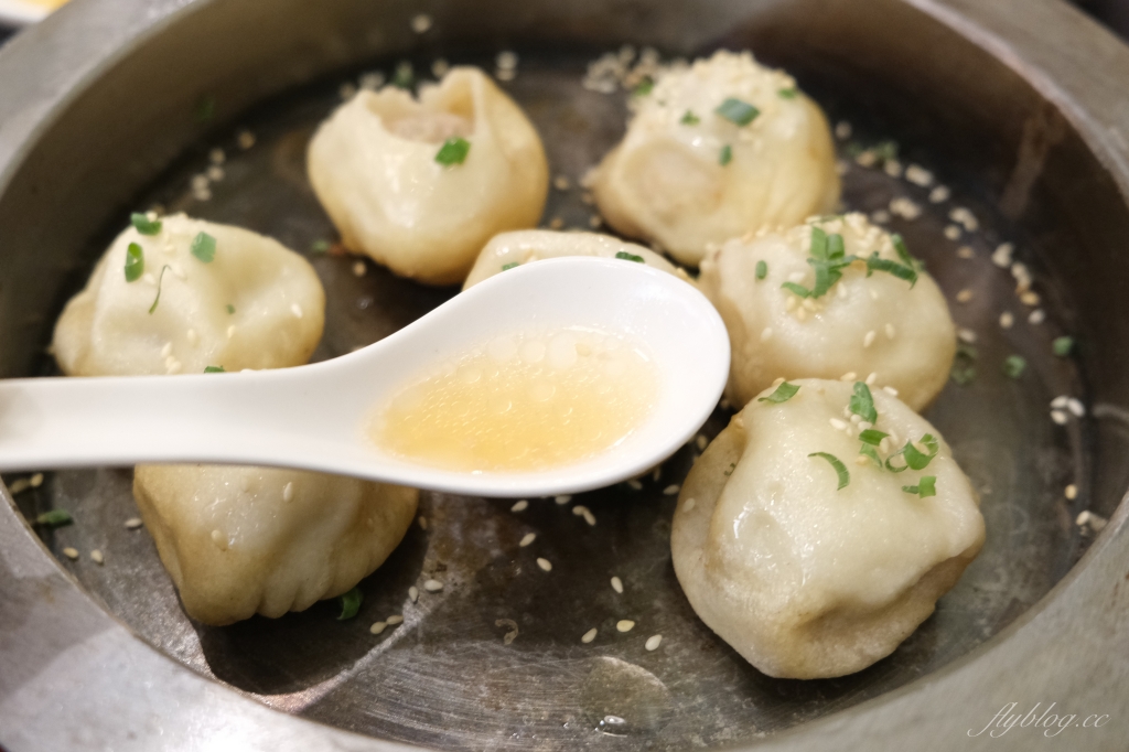 台中北屯｜小滬春．文青風上海麵食專賣店，樓外樓旗下新品牌 @飛天璇的口袋