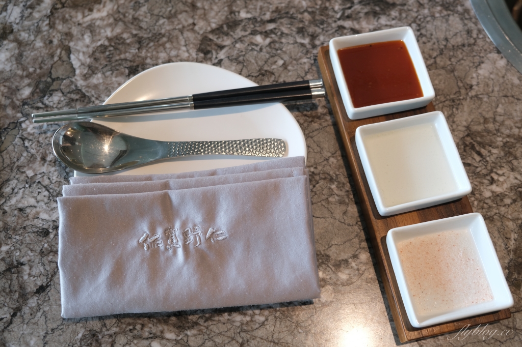 台中南屯｜佐賀野仁，台中最頂級A5和牛吃到飽，好野人套餐質感再升級 @飛天璇的口袋