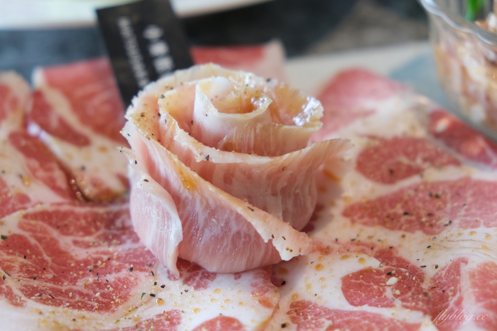 台中南屯｜佐賀野仁，台中最頂級A5和牛吃到飽，好野人套餐質感再升級 @飛天璇的口袋