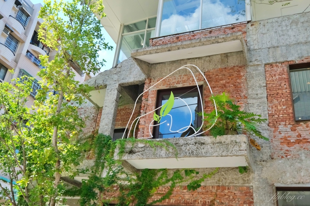 【台中南屯】吃茶三千：台中超美手搖茶專賣店，玻璃屋設計網美景觀 @飛天璇的口袋