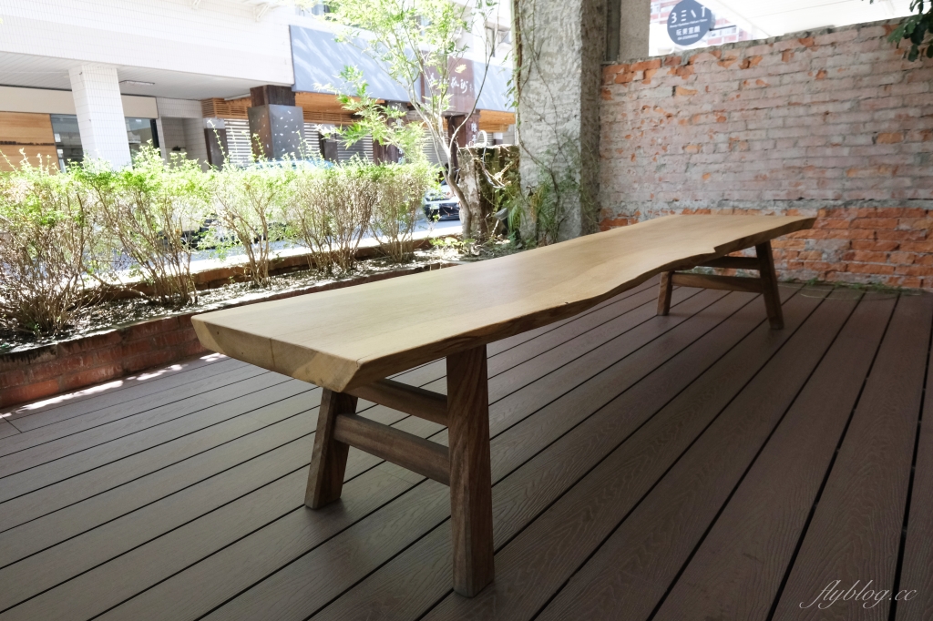 【台中南屯】吃茶三千：台中超美手搖茶專賣店，玻璃屋設計網美景觀 @飛天璇的口袋