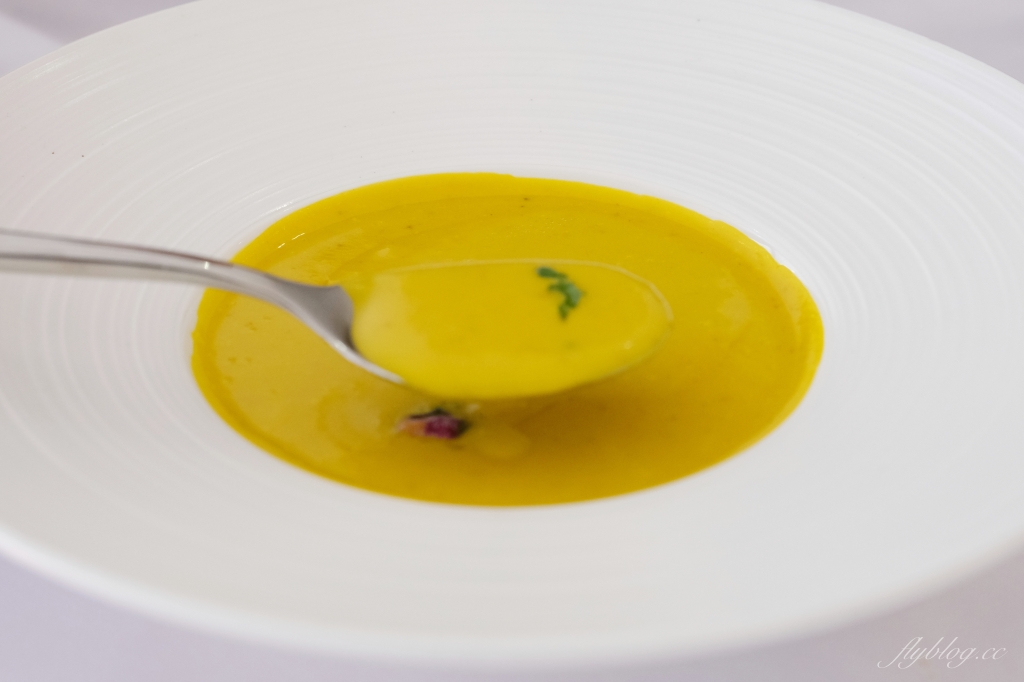 台中北屯｜徐會所：預約式無菜單法式料理，慶祝生日情人節紀念日的好地方 @飛天璇的口袋