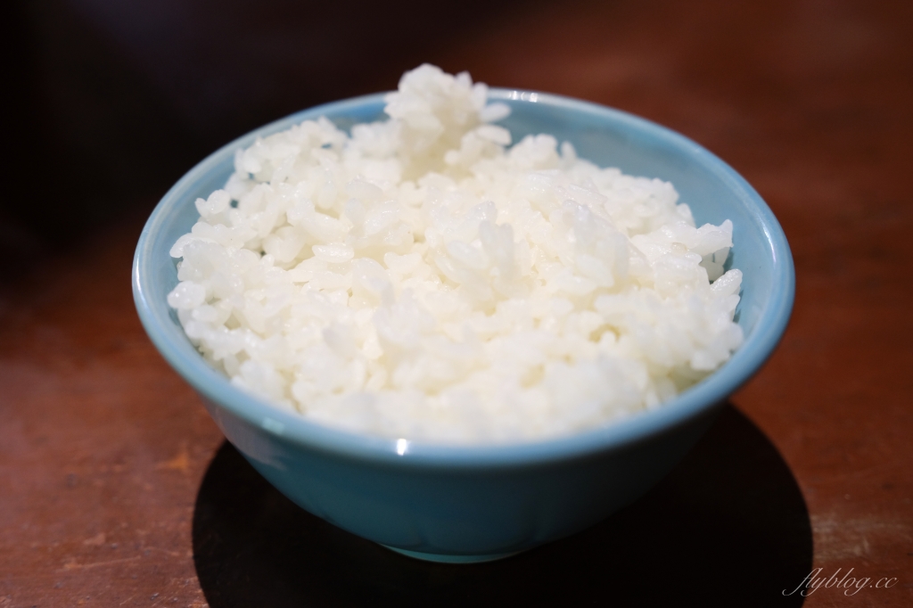 台中北屯｜溫叨古早味料理餐廳．米其林指南推薦台菜餐廳，在三合院吃烤雞和古早味料理 @飛天璇的口袋