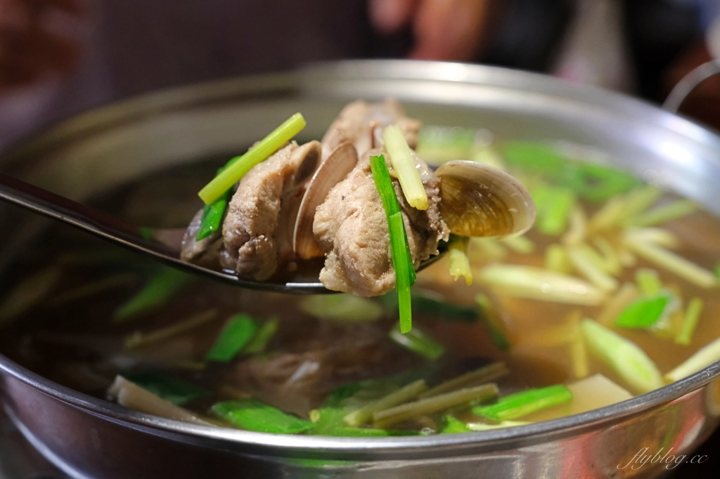 台中北屯｜溫叨古早味料理餐廳．米其林指南推薦台菜餐廳，在三合院吃烤雞和古早味料理 @飛天璇的口袋