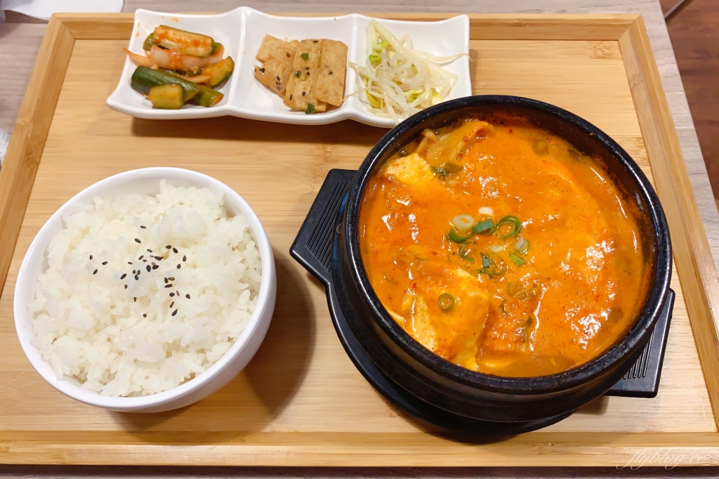 【台中北屯】崔基虎韓國料理，韓國人開的韓式餐廳，Google評價4.3顆星 @飛天璇的口袋