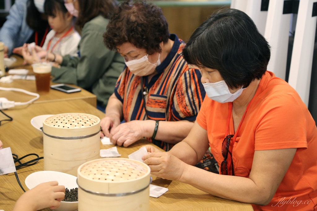 南投名間獅子頭山~茶之魔手田園茶香一日遊,珍珠奶茶DIY和採茶體驗 @飛天璇的口袋 南投名間獅子頭山~茶之魔手田園茶香一日遊,珍珠奶茶DIY和採茶體驗 @飛天璇的口袋