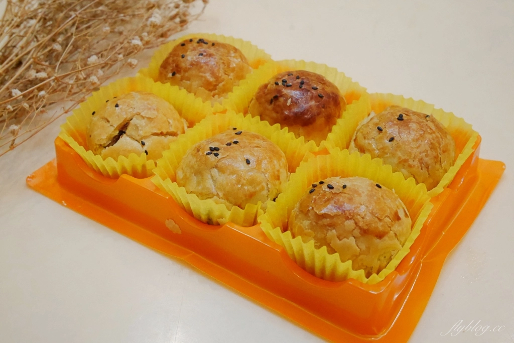 彰化鹿港｜新口味蛋黃酥．鹿港頂番婆超人氣蛋黃酥，網友推薦不輸彰化不二坊 @飛天璇的口袋