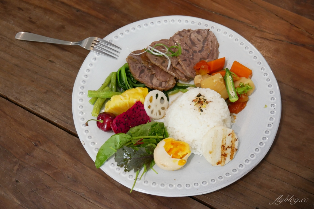 【嘉義東區】島上西西，Daisy的雜貨店2店~嘉義小天母的日式雜貨風，餐點以原型食物為主 @飛天璇的口袋