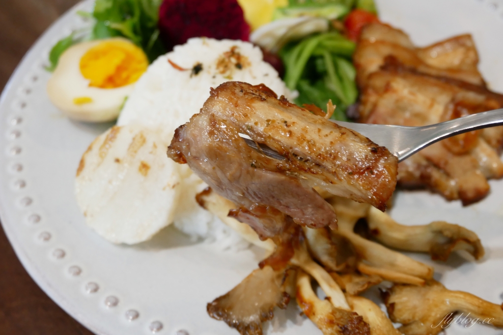 【嘉義東區】島上西西，Daisy的雜貨店2店~嘉義小天母的日式雜貨風，餐點以原型食物為主 @飛天璇的口袋