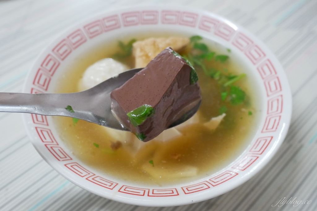 台中中區｜阿坤麵．台中米其林必比登推薦，超過50年歷史的銅板美食 @飛天璇的口袋