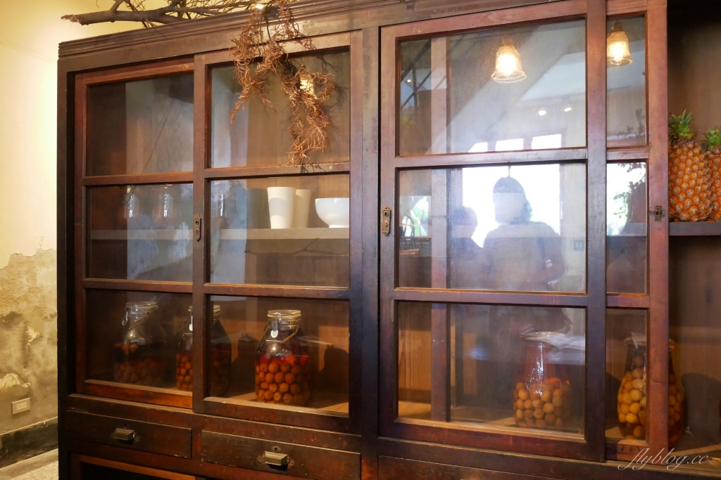 Opus 67｜序曲早午餐新品牌Opus 67，老宅悠閒空間面對大片綠地 @飛天璇的口袋