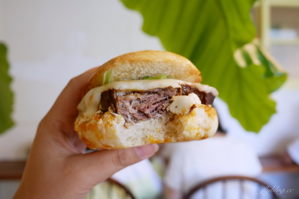 Opus 67｜序曲早午餐新品牌Opus 67，老宅悠閒空間面對大片綠地 @飛天璇的口袋